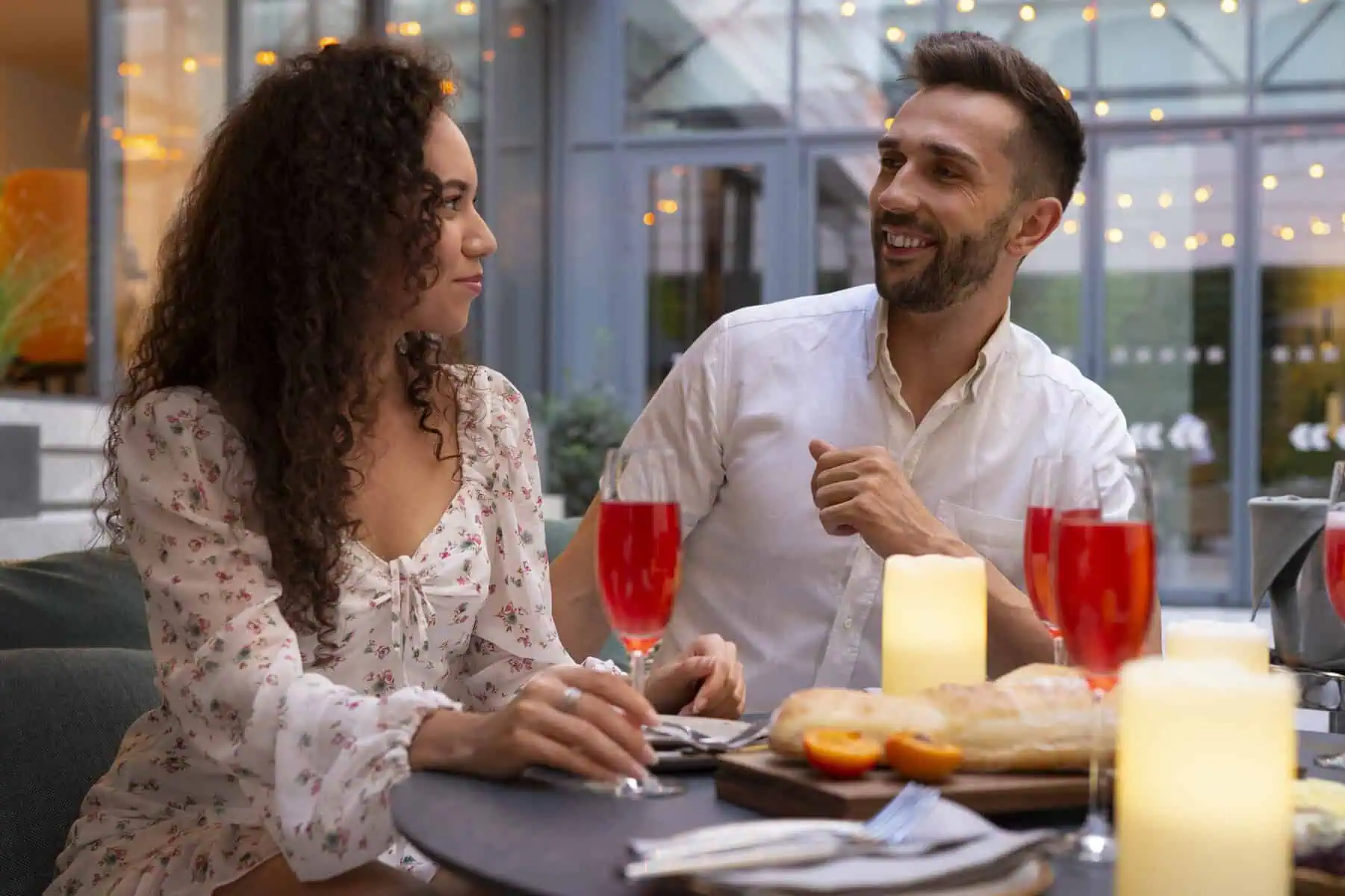two-expats-enjoying-a-dinner-date-in-the-netherlands