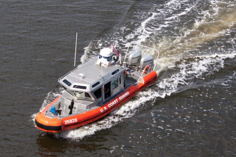 Dutchman (64) rescued after spending three days on deserted island in the Bahamas