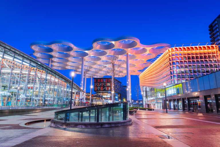 NS to set up “Glamping” in Utrecht Centraal for homeless students during introduction week