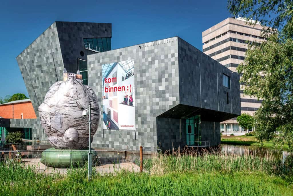 van-abbemuseum-eindhoven-exterior.