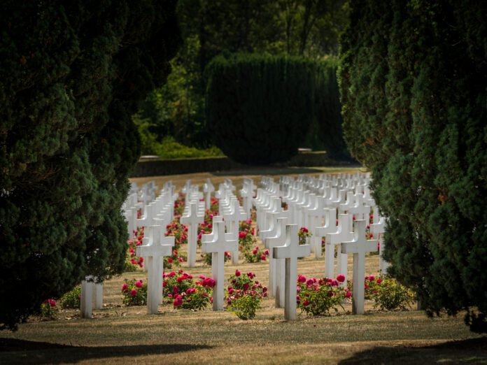 photo-of-honorary-cemetery-verdun-france