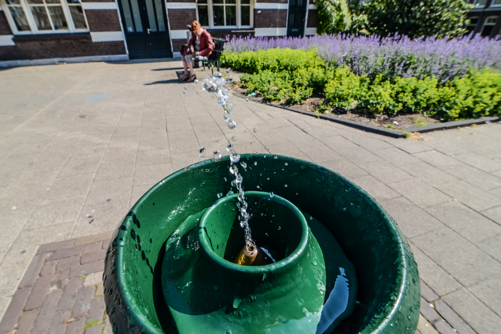 photo-of-dutch-water-drinking-fountain-amsterdam
