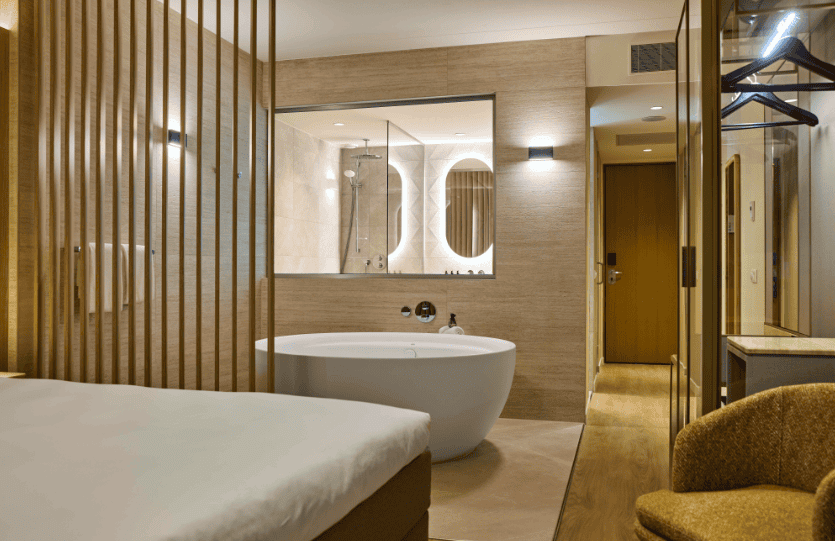 
westcord-hotel-eindhoven-room-with-bathtub