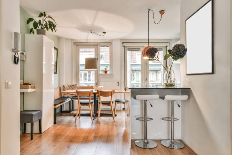 What does home contents insurance cover in the Netherlands?