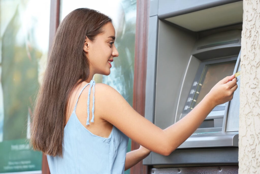 woman-using-atm-in-the-netherlands