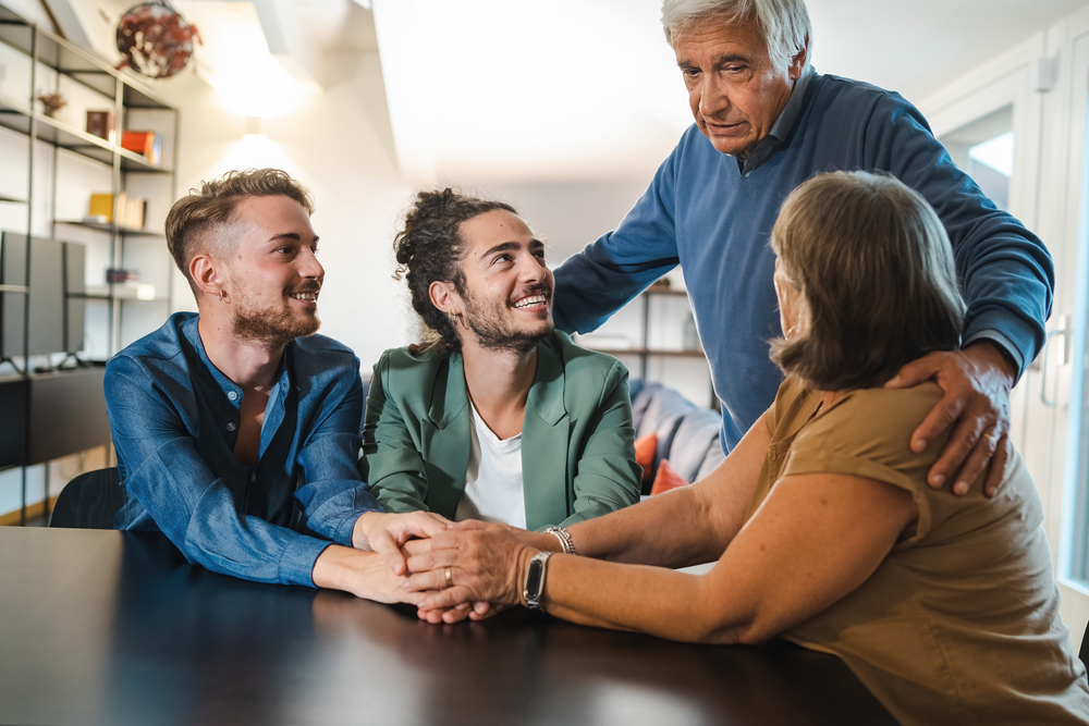 two-young-males-are-meeting-the-parents-in-the-netherlands